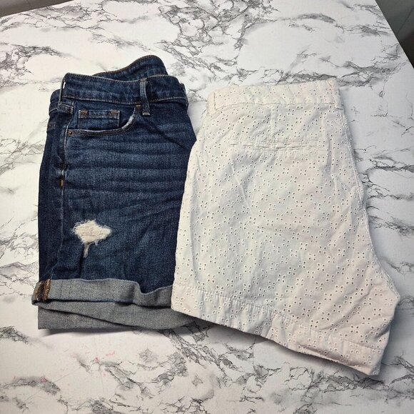 Old Navy Pants - Old Navy Size 8 White & Denim Everyday Mid Rise Casual Summer Shorts Bundle of 2
